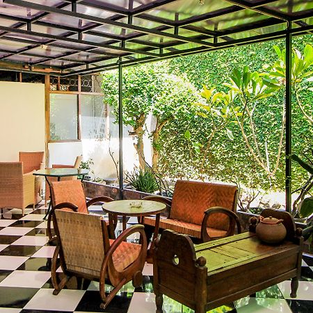 Santo Guest House Tropodo Brebek Εξωτερικό φωτογραφία