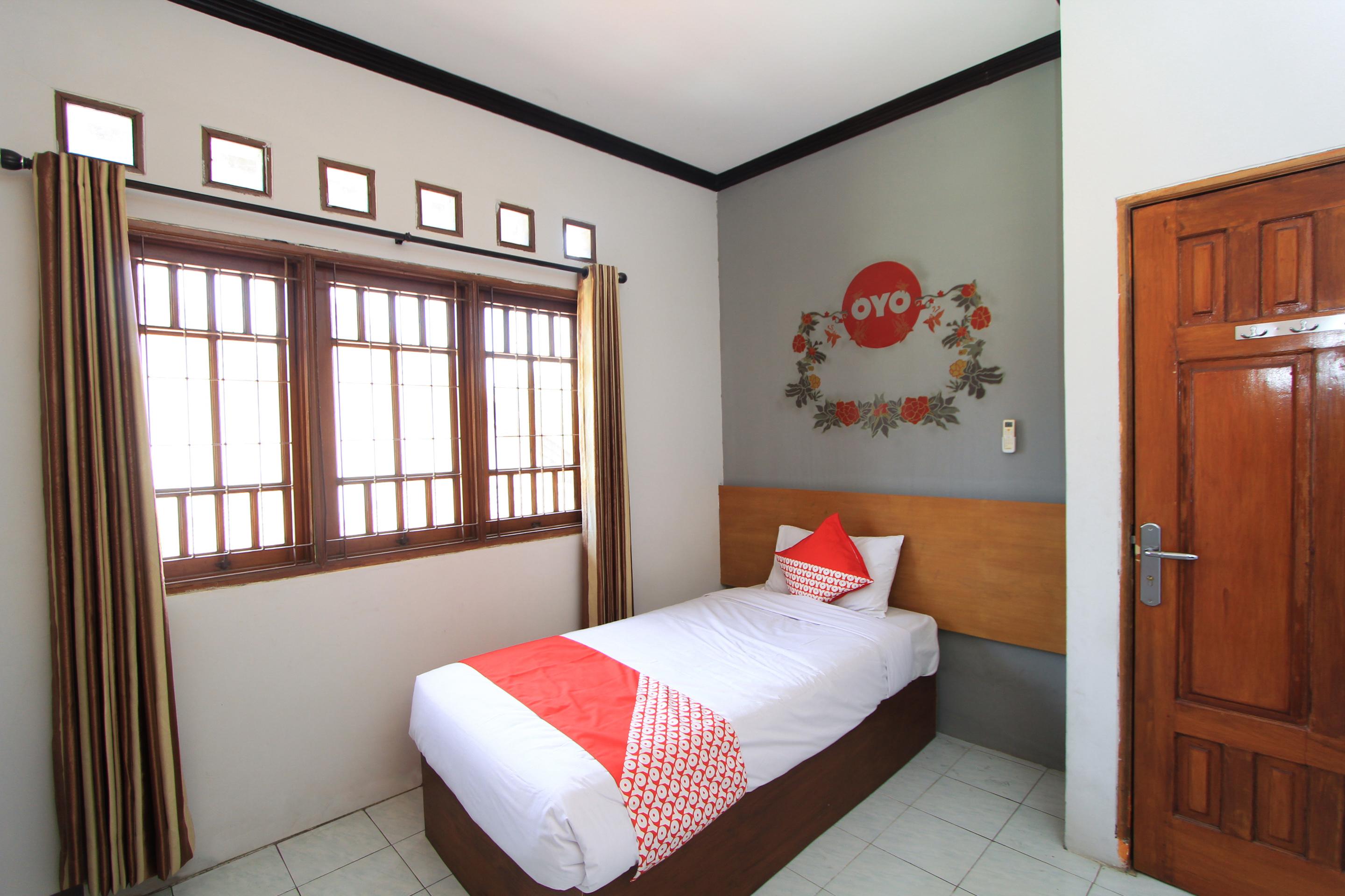 Santo Guest House Tropodo Brebek Εξωτερικό φωτογραφία