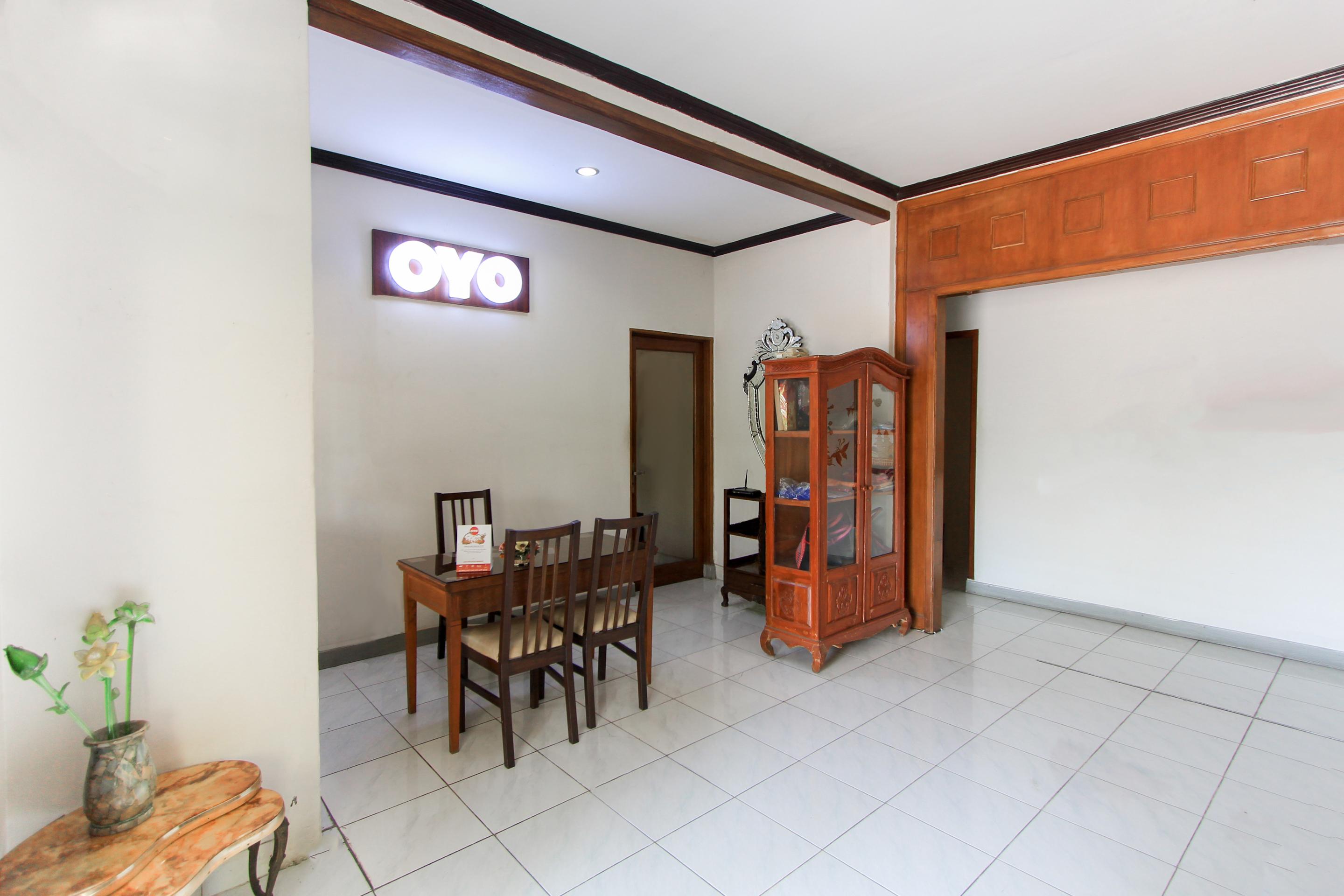 Santo Guest House Tropodo Brebek Εξωτερικό φωτογραφία