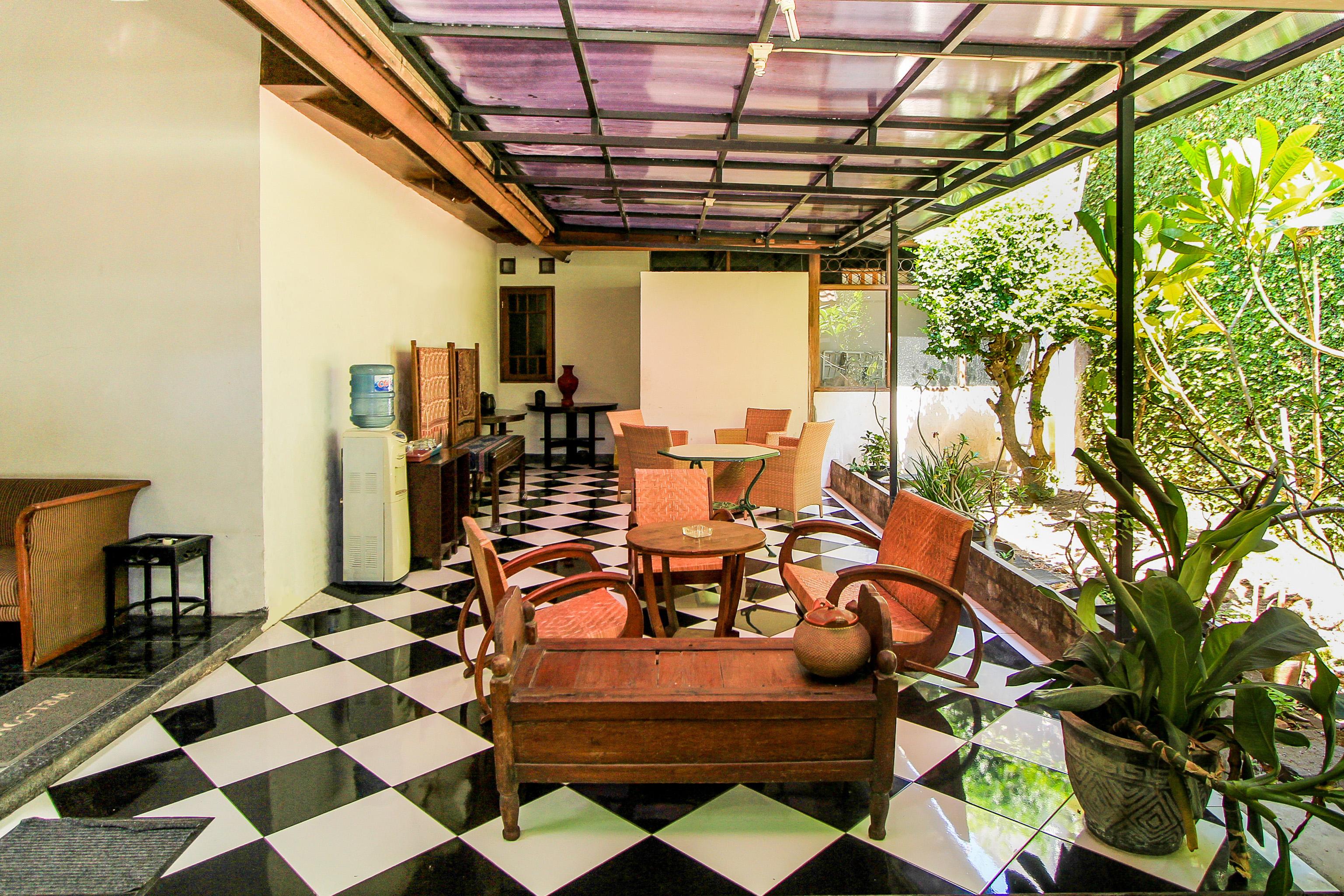 Santo Guest House Tropodo Brebek Εξωτερικό φωτογραφία