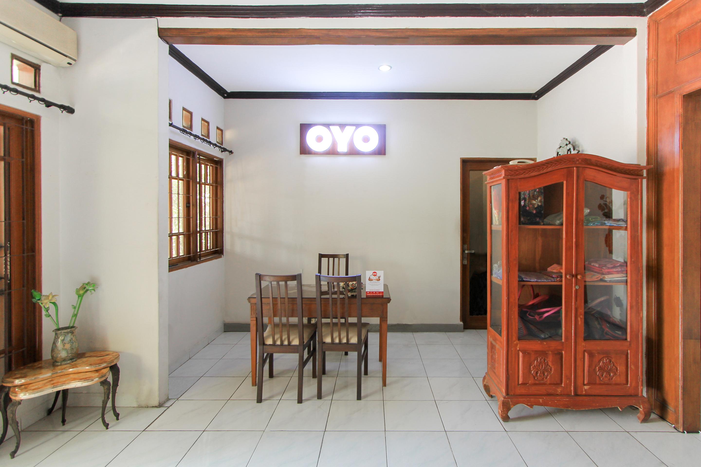 Santo Guest House Tropodo Brebek Εξωτερικό φωτογραφία