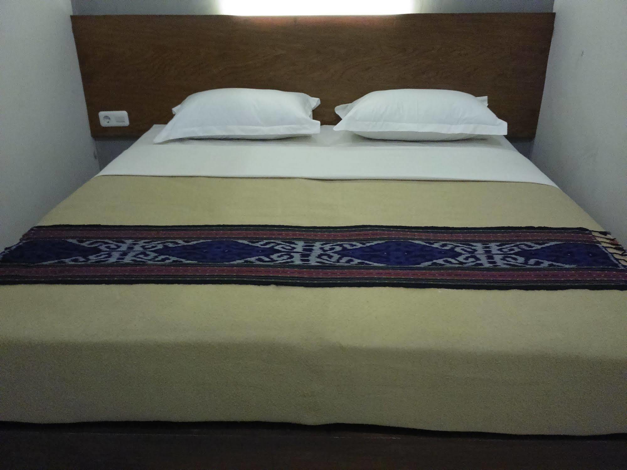Santo Guest House Tropodo Brebek Εξωτερικό φωτογραφία