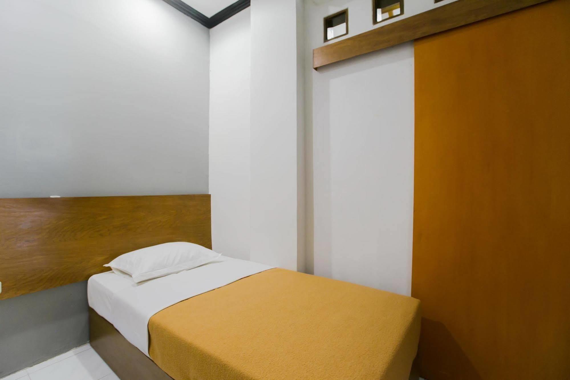 Santo Guest House Tropodo Brebek Εξωτερικό φωτογραφία